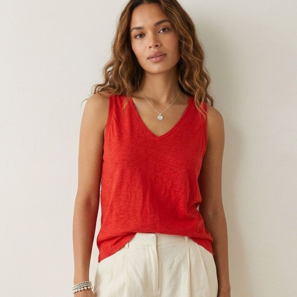 J.Crew Slub Cotton Tank Size Medium Red V-Neck Sustainable Minimalist Fair Trade